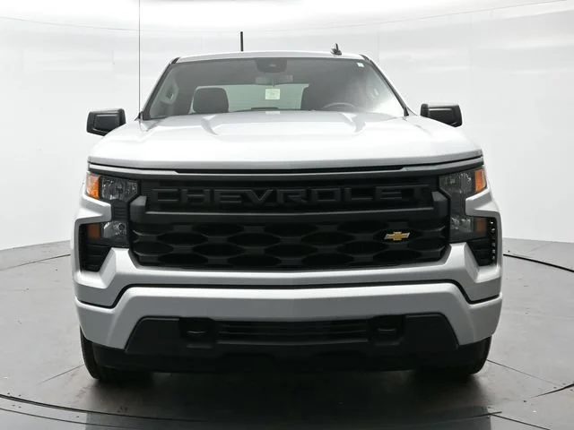 Used 2022 SILVER ICE METALLIC Chevrolet Custom image 2