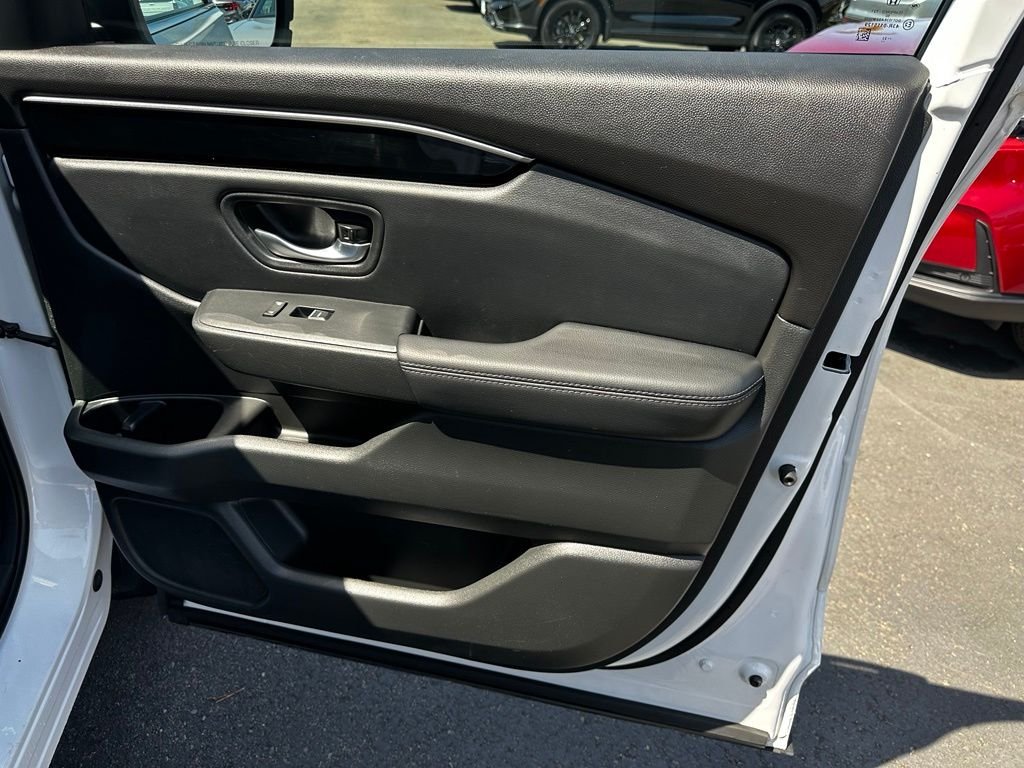 Used 2023  Honda EX-L image 16