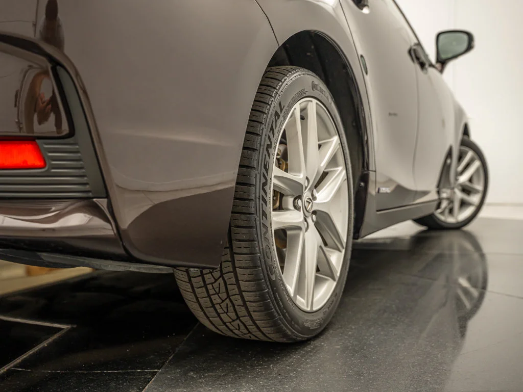Used 2014 Pearl Lexus 200h image 51