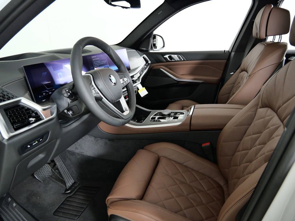 Used 2026 Mineral White Metallic BMW xDrive40i image 36