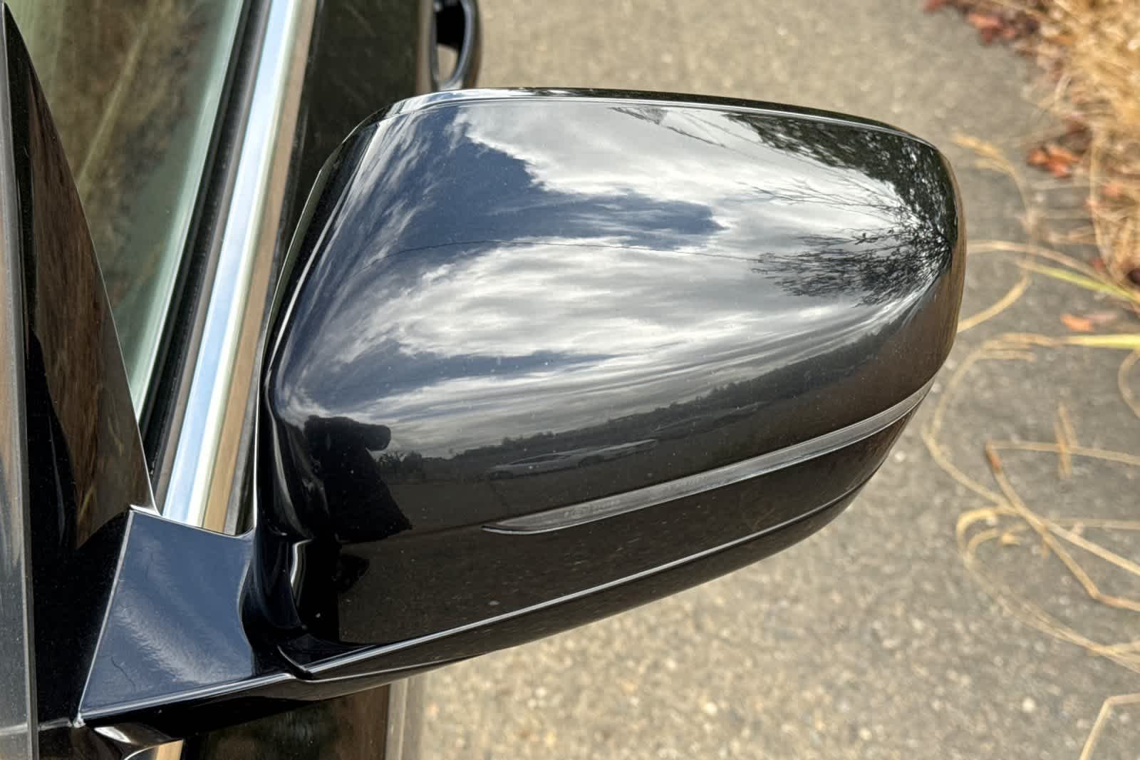 Used 2021 Jet Black BMW 530i xDrive image 21