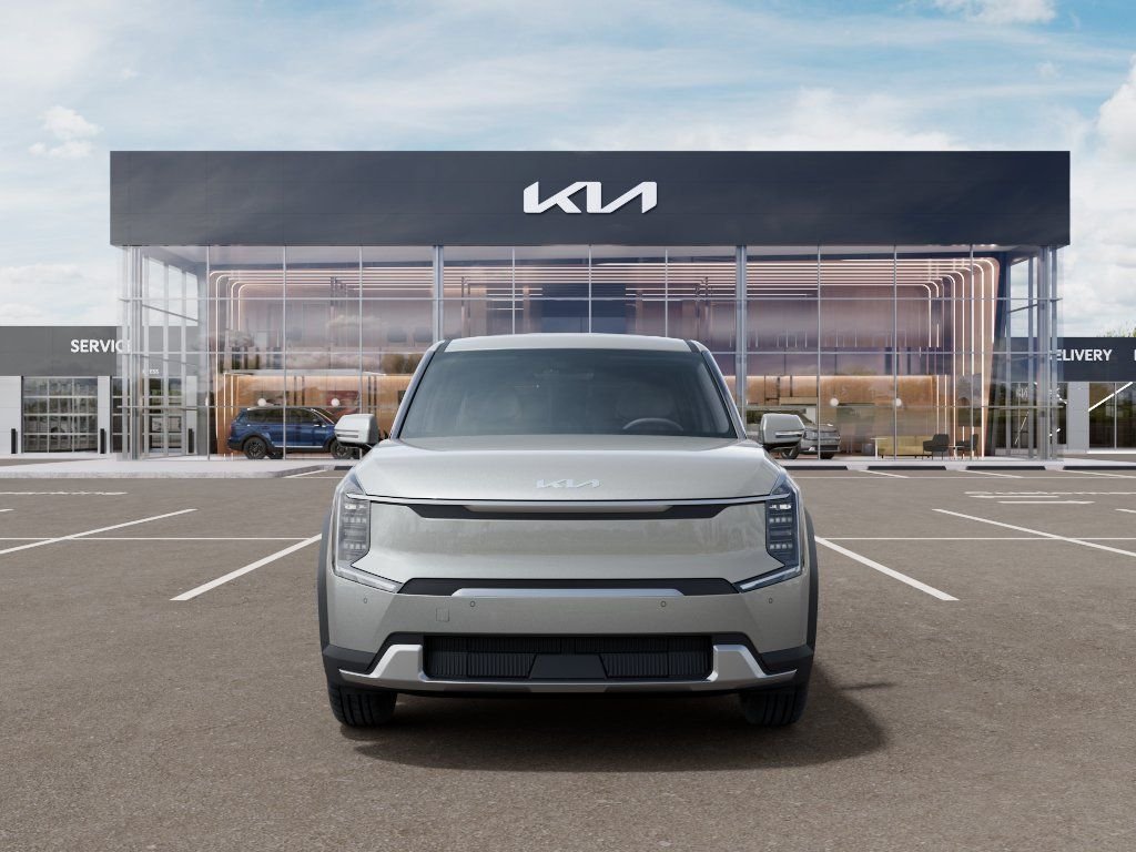 New 2026 White Kia Light Long Range image 2