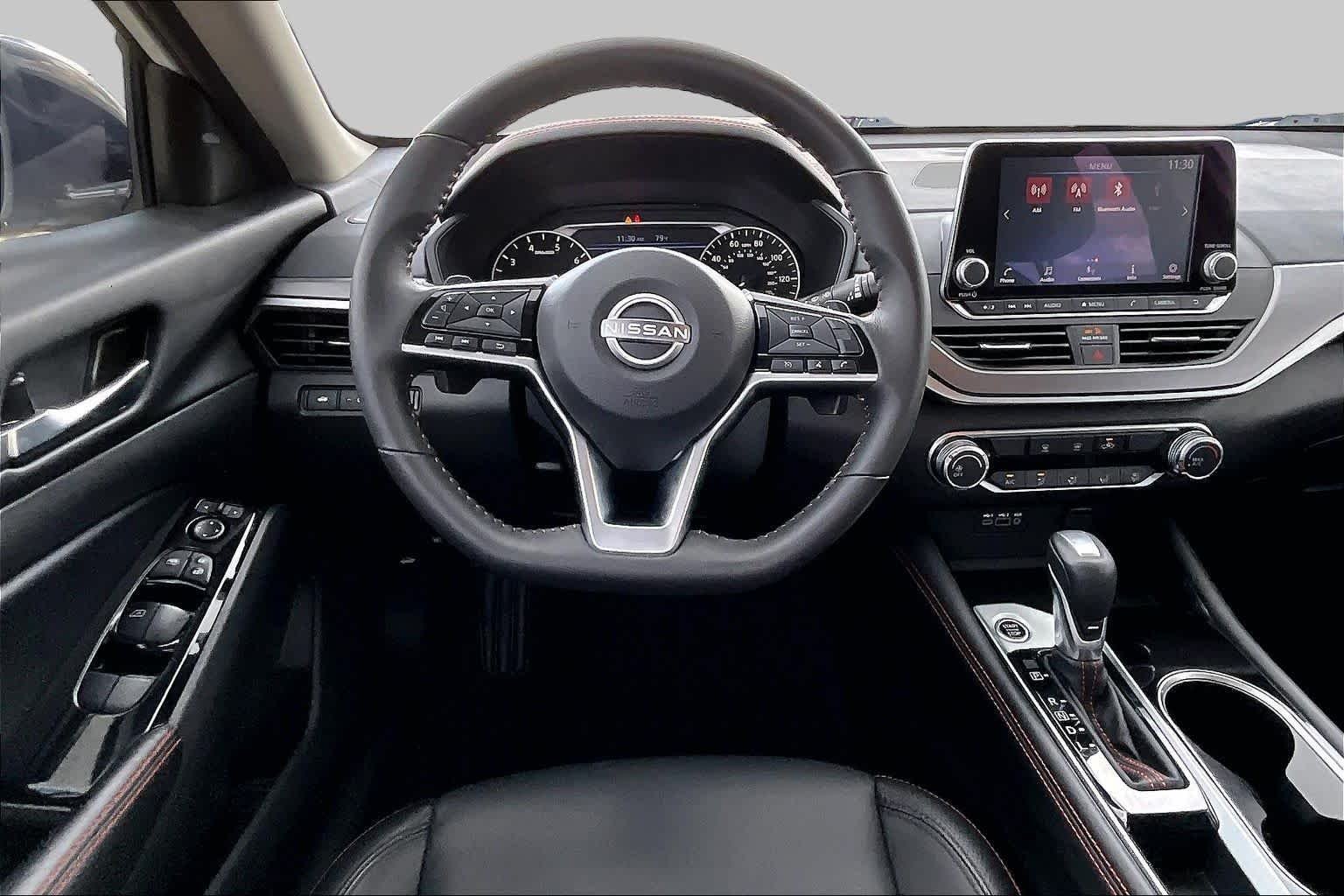 Used 2024 Pearl White Tricoat Nissan 2.5 SR image 5