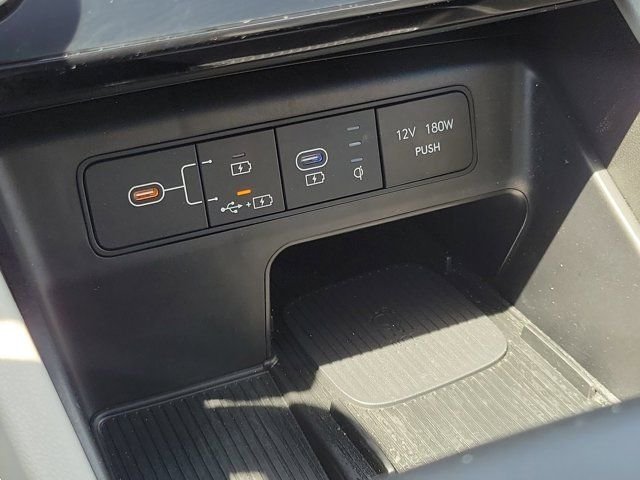 Certified Used 2025 White Hyundai SEL Convenience image 28