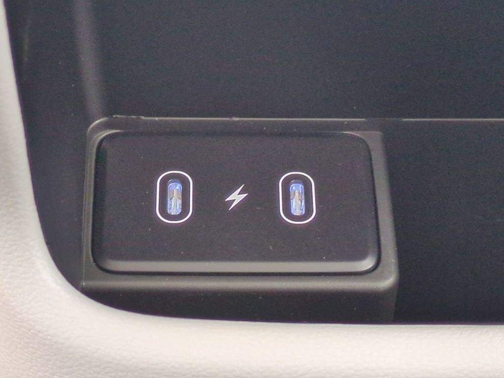 New 2027 Black Hyundai SEL Sport FWD image 13