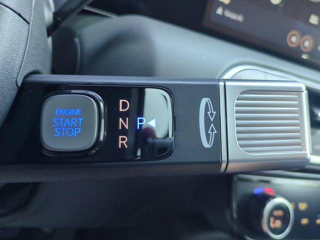 New 2027 Gray Hyundai Blue SEL 7P image 22