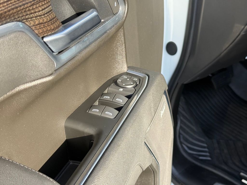 Used 2026 White Chevrolet LT Trail Boss image 9