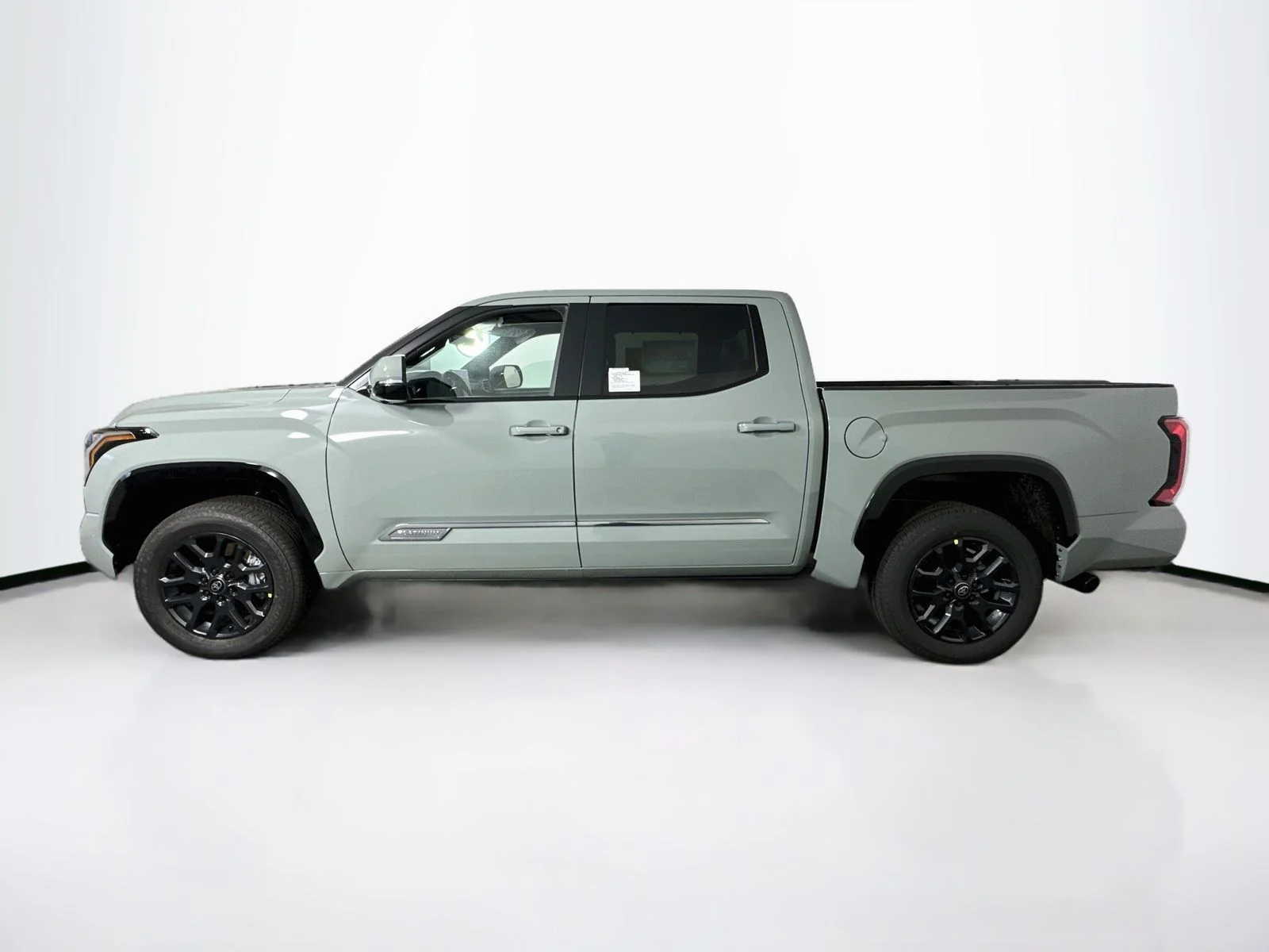 New 2026 Lunar Rock Toyota  Platinum image 4