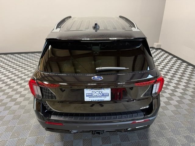 New 2026 Agate Black Metallic Ford ST-Line image 12