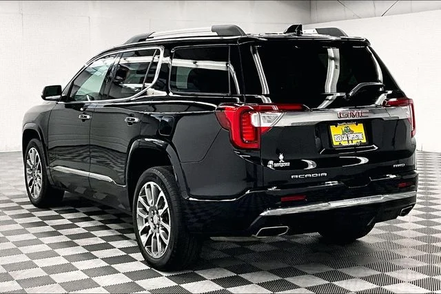 Used 2023 Ebony Twilight Metallic GMC Denali image 3