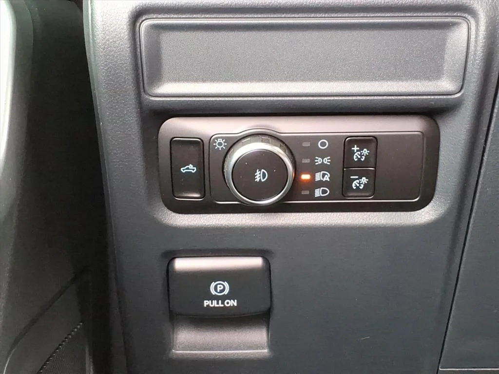 New 2026 Silver Ford XLT image 17