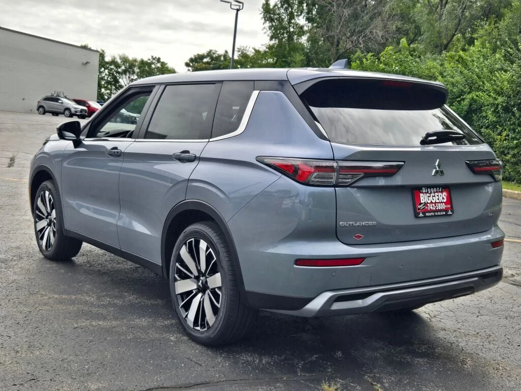 New 2026 Gray Mitsubishi SE 1.5T S-AWC image 13