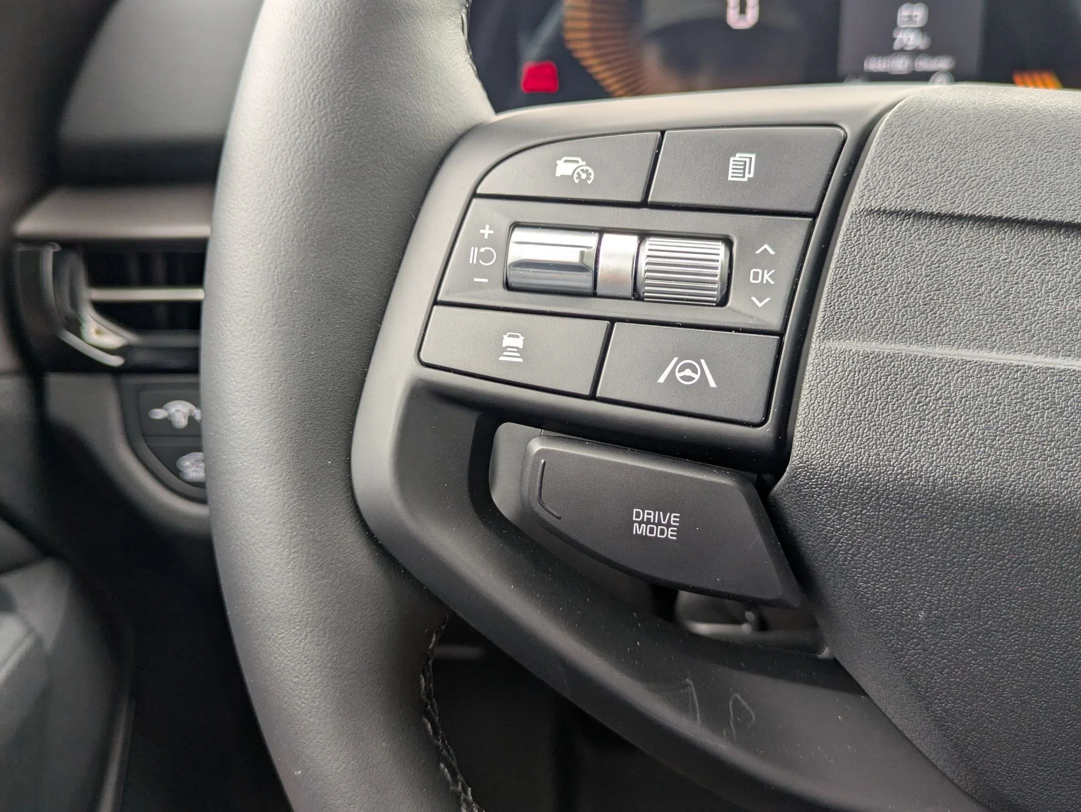 2026 Kia Sportage EX - Photo 41