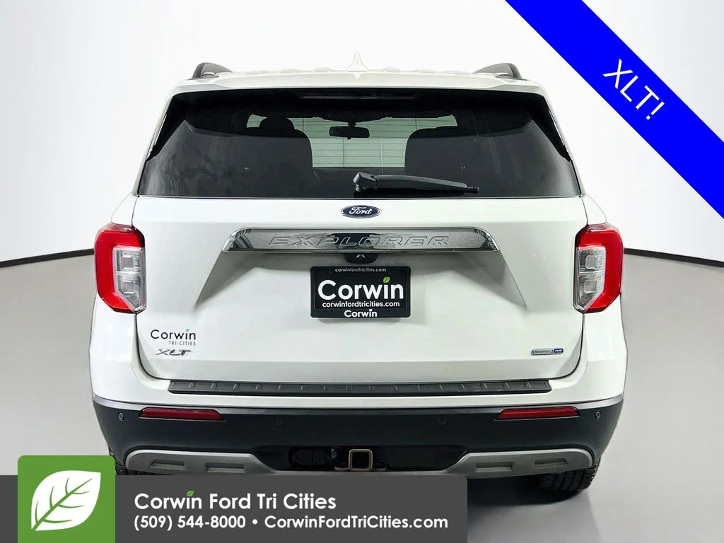 Used 2020 Silver Ford XLT image 13