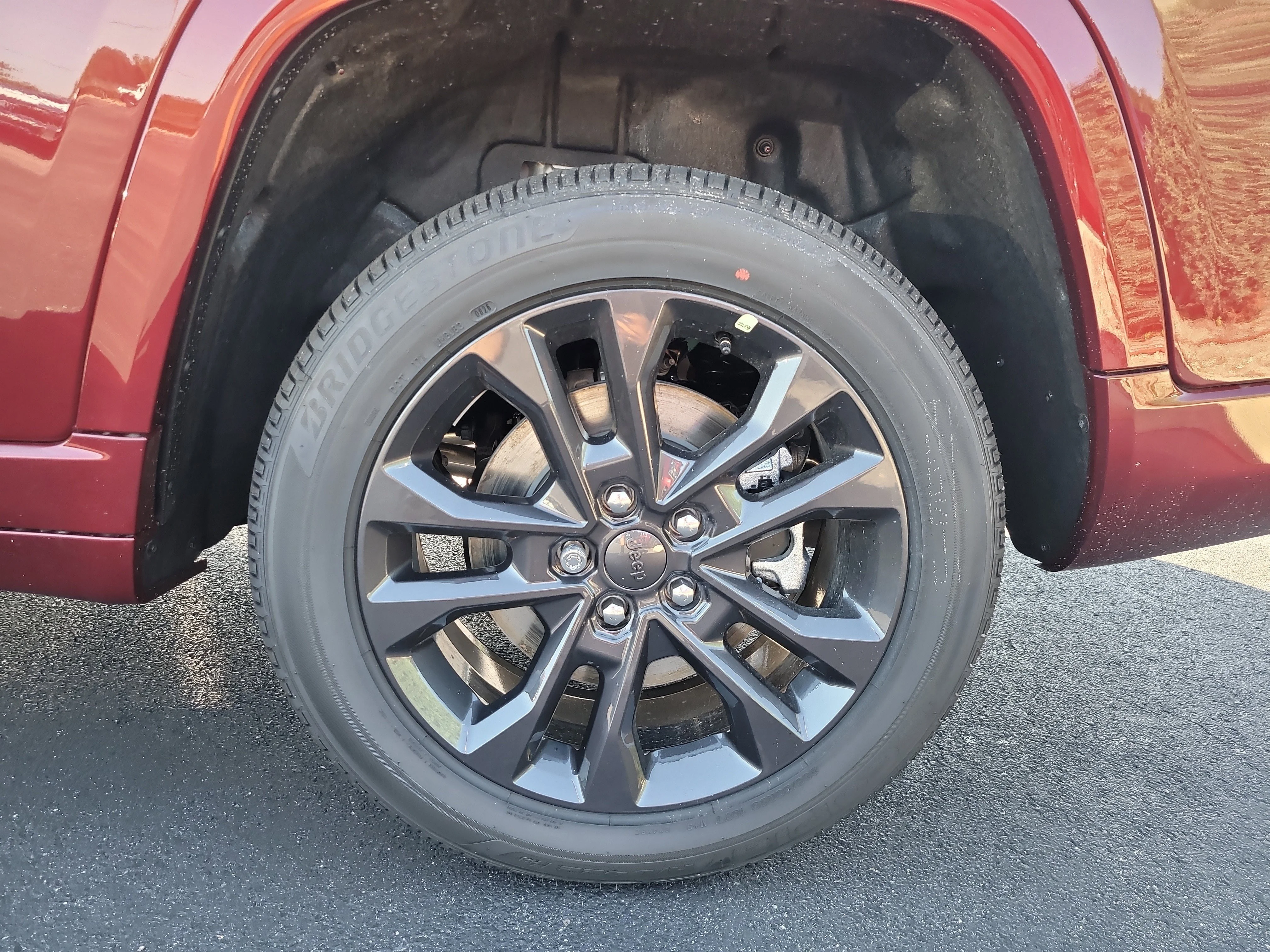 New 2026 Velvet Red Pearlcoat Jeep Limited Reserve image 8