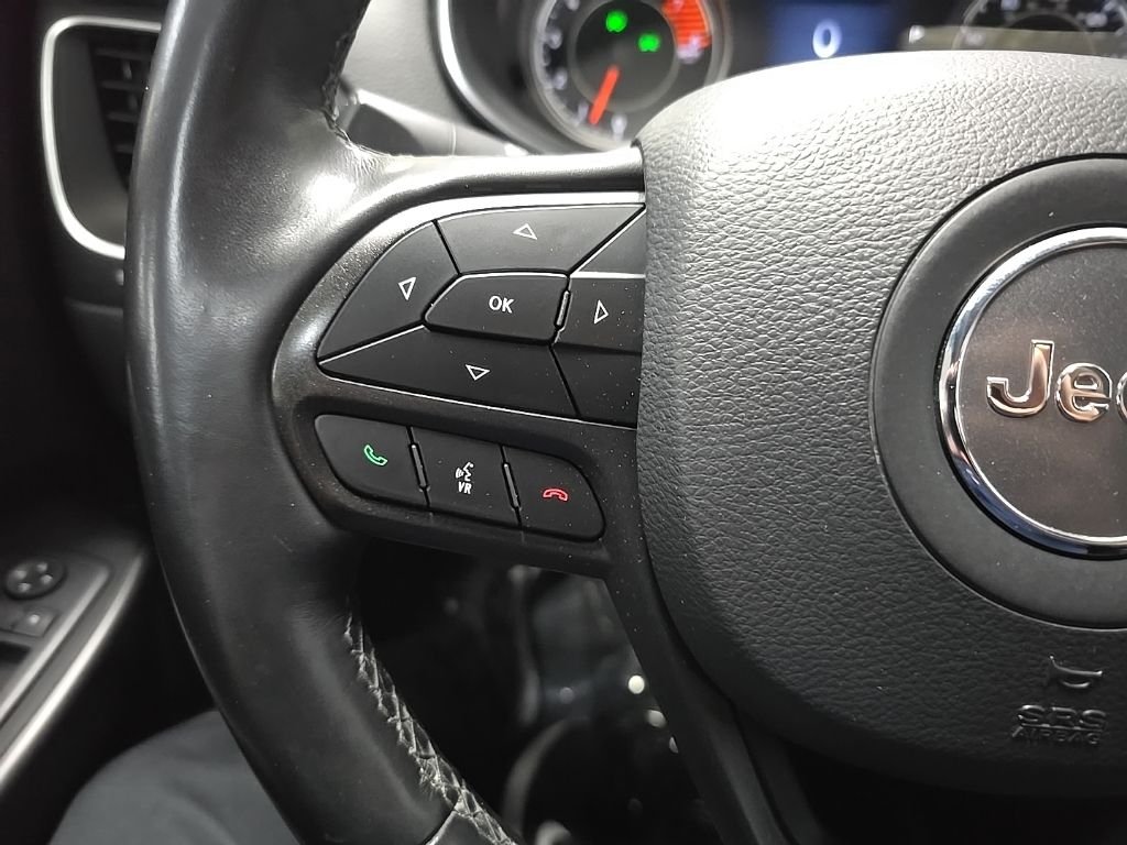 Used 2019 White Jeep Trailhawk image 23