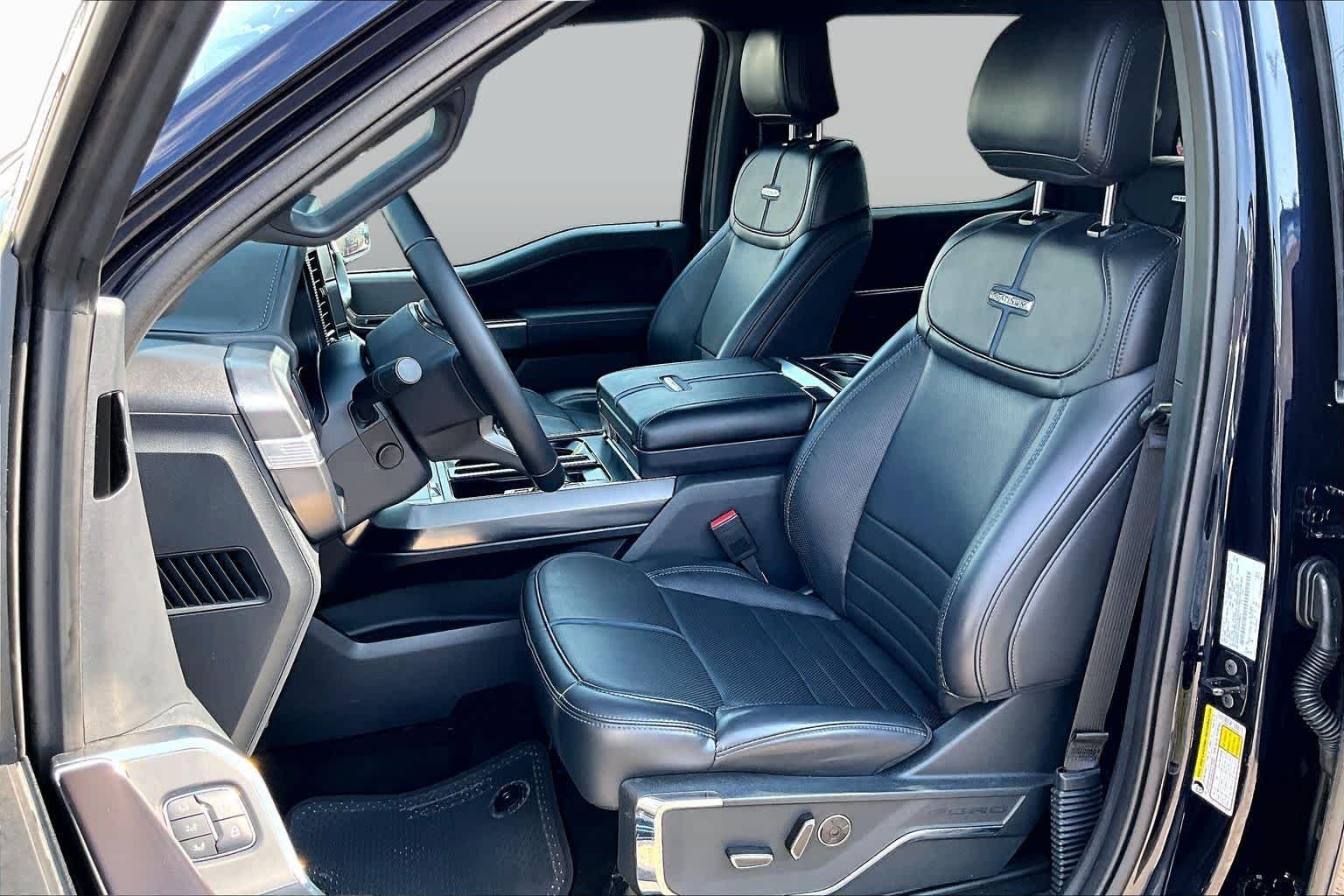 Used 2025 Antimatter Blue Metallic Ford Platinum image 7