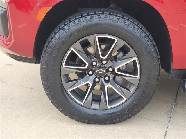 Used 2023 Radiant Red Tintcoat Chevrolet Z71 image 16