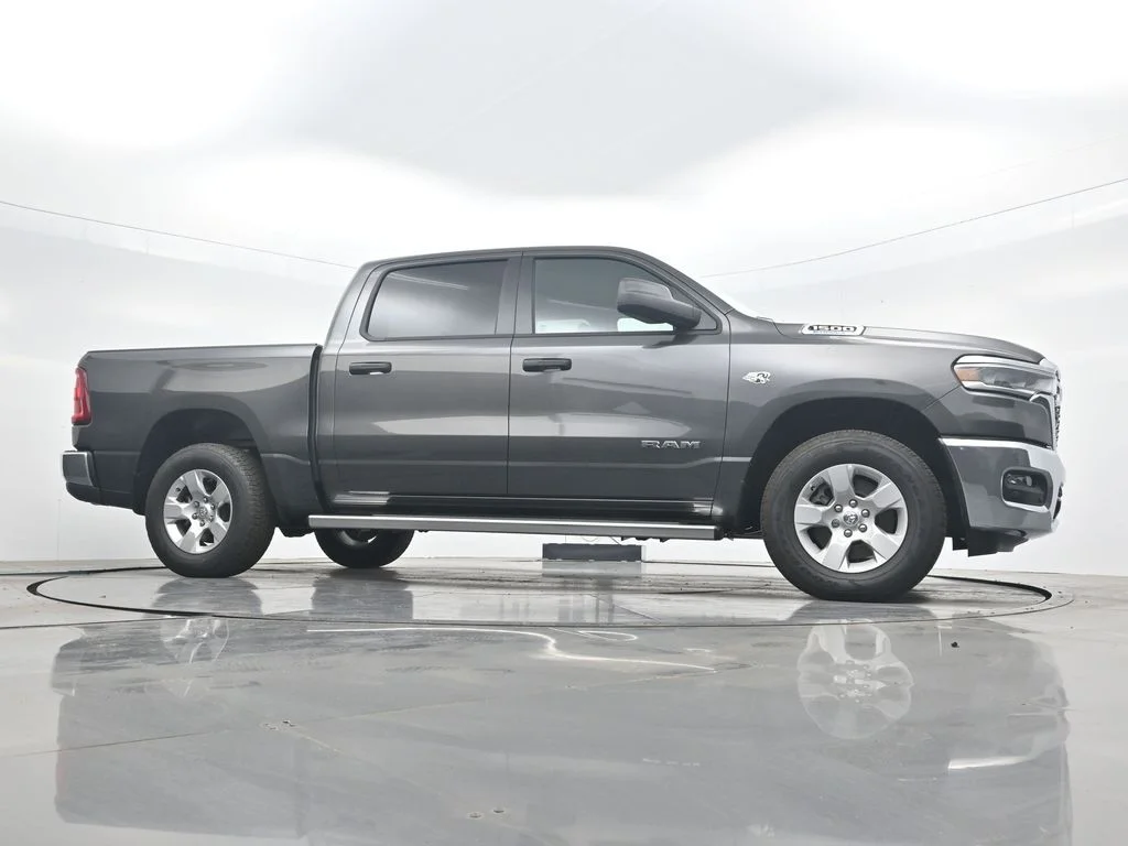 New 2026 Granite Crystal Metallic Clearcoat RAM Big Horn/Lone Star image 35
