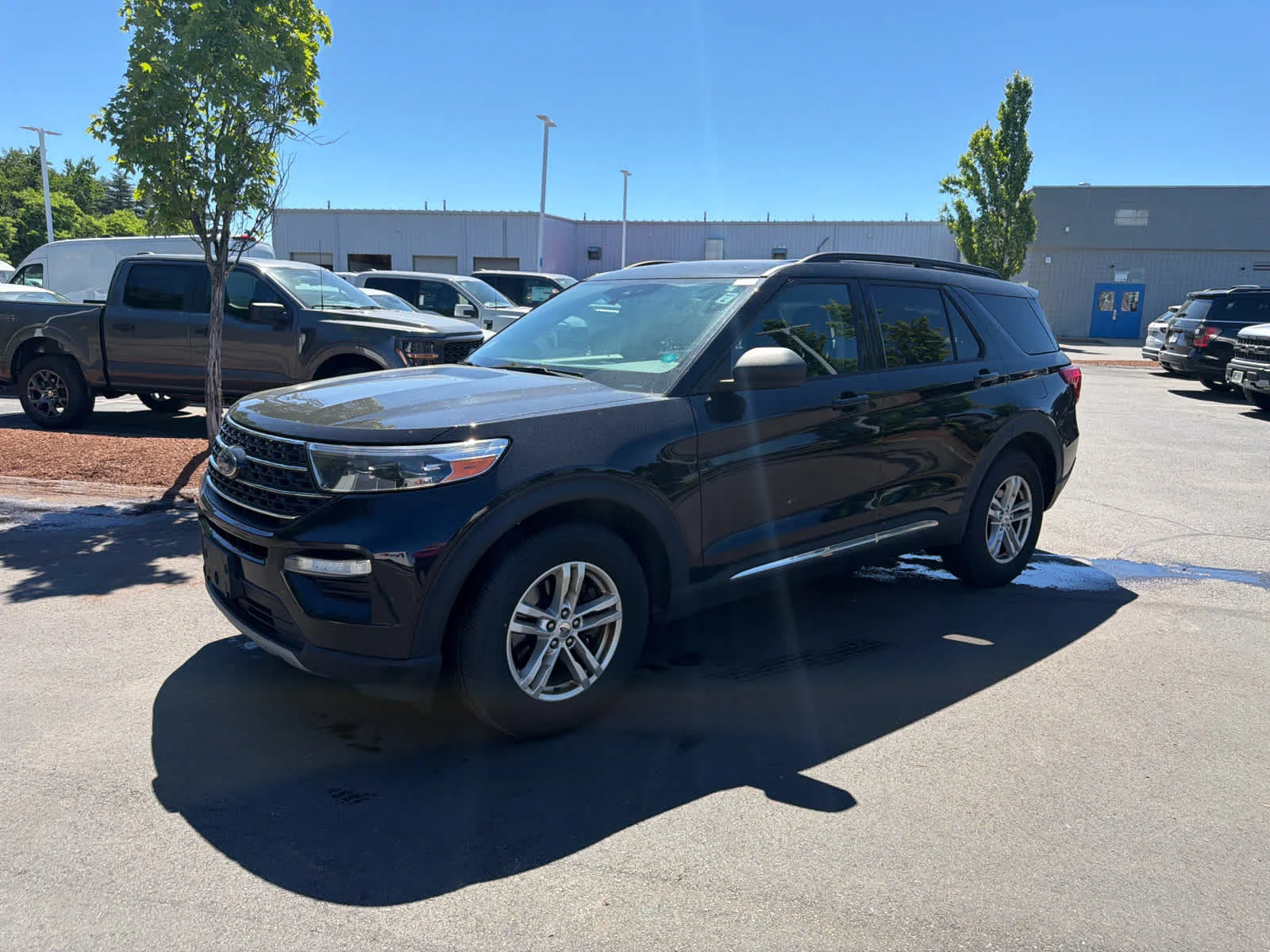 Used 2020 Agate Black Metallic Ford XLT image 9