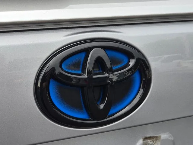 Used 2023 Silver Toyota XSE image 20