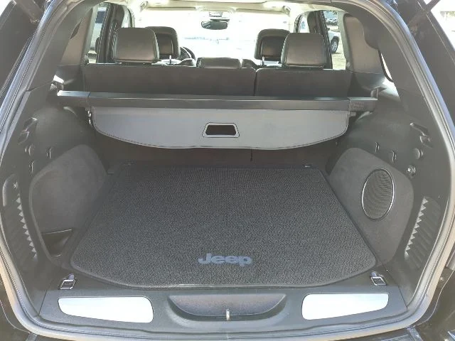 Used 2018 Black Jeep Summit image 25