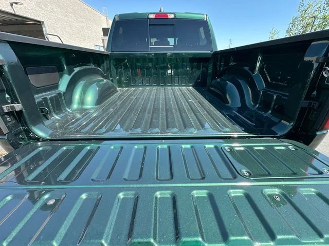 New 2026 Serrano-Green Metallic Exterior Paint RAM Laramie image 23