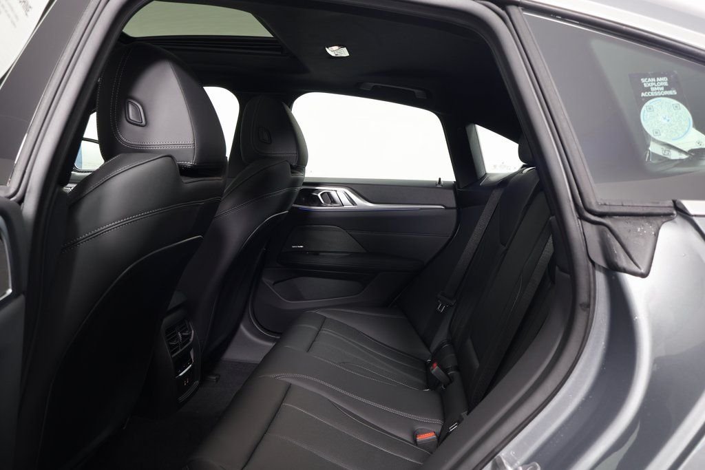 New 2026 Skyscraper Grey Metallic BMW eDrive40 image 6