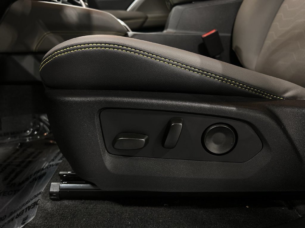 2026 Chevrolet Colorado ZR2 - Photo 14