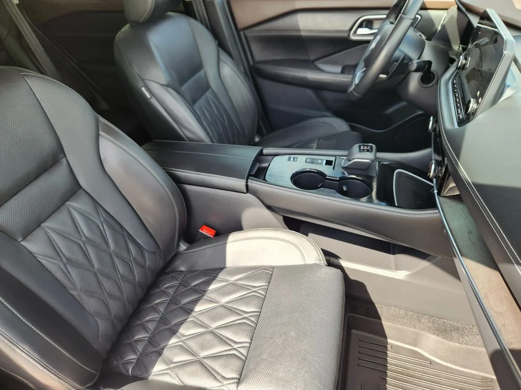 Certified Used 2023 Gray Nissan Platinum image 14