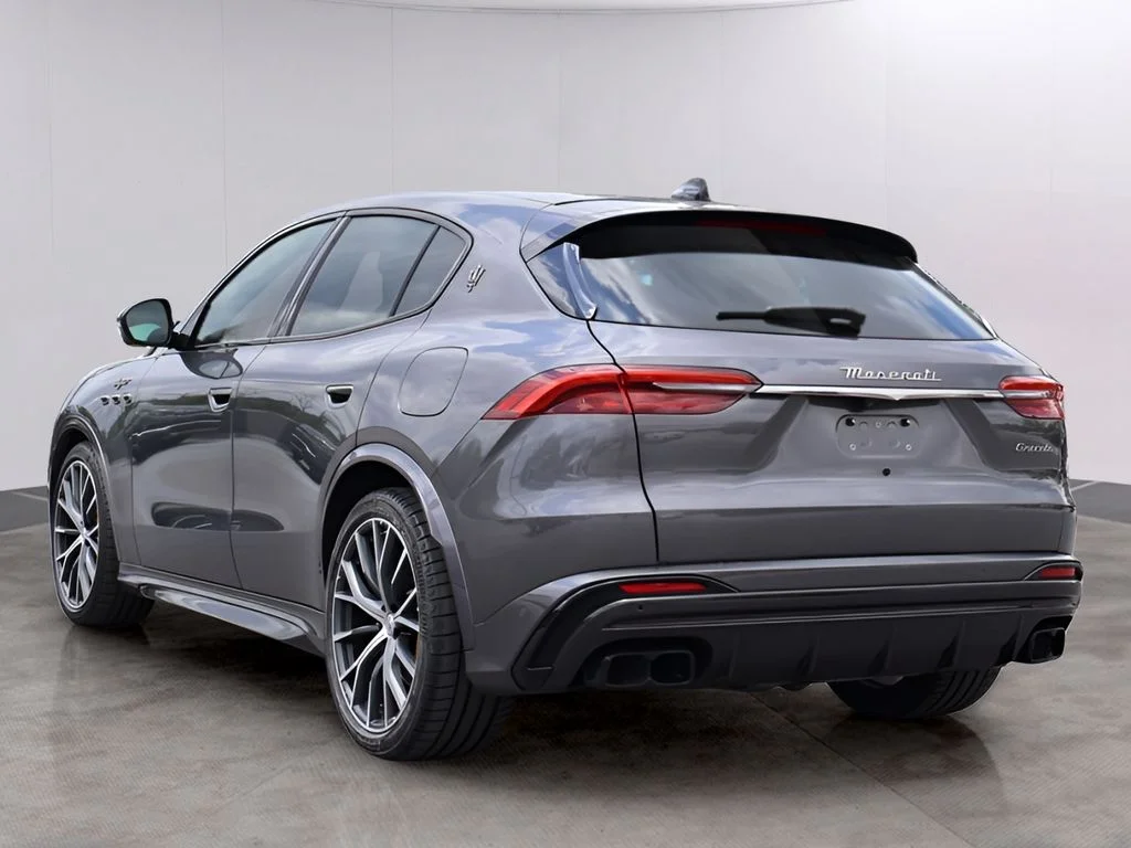 Used 2023 Grigio Lava Opaco Matte Maserati Trofeo image 5
