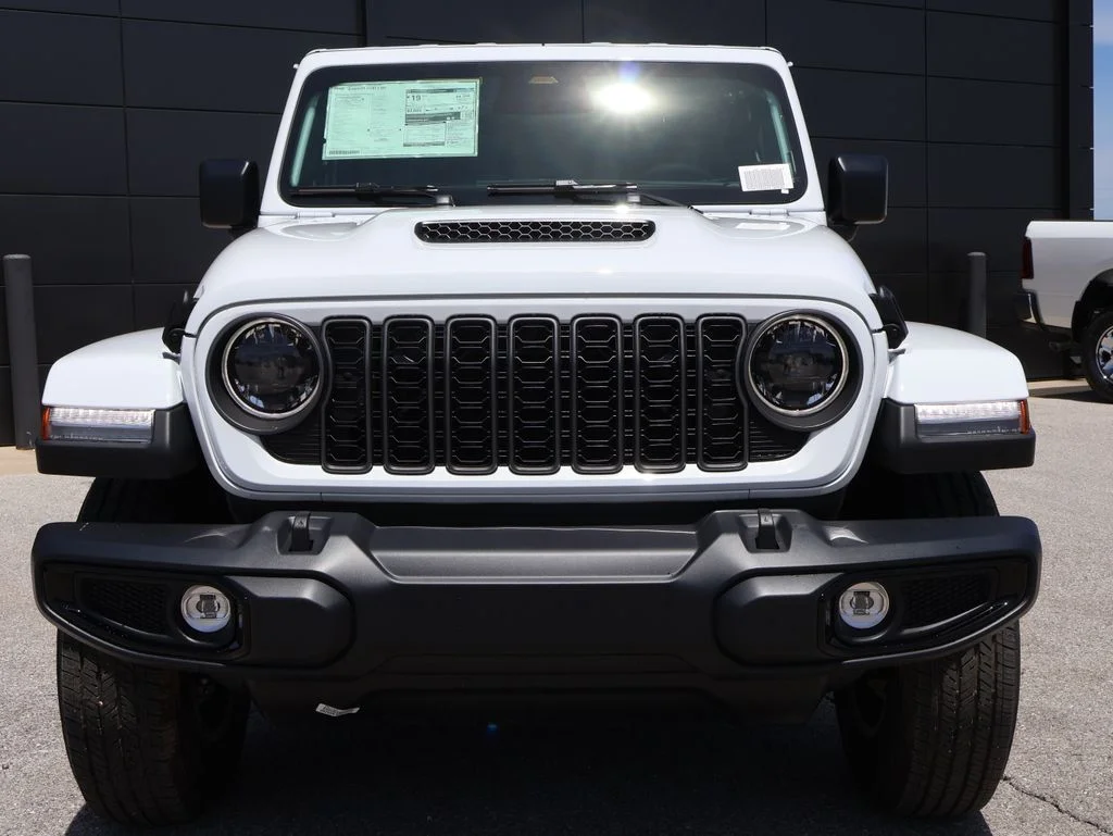 New 2026 Bright White Clear-Coat Exterior Paint Jeep Sport S image 7