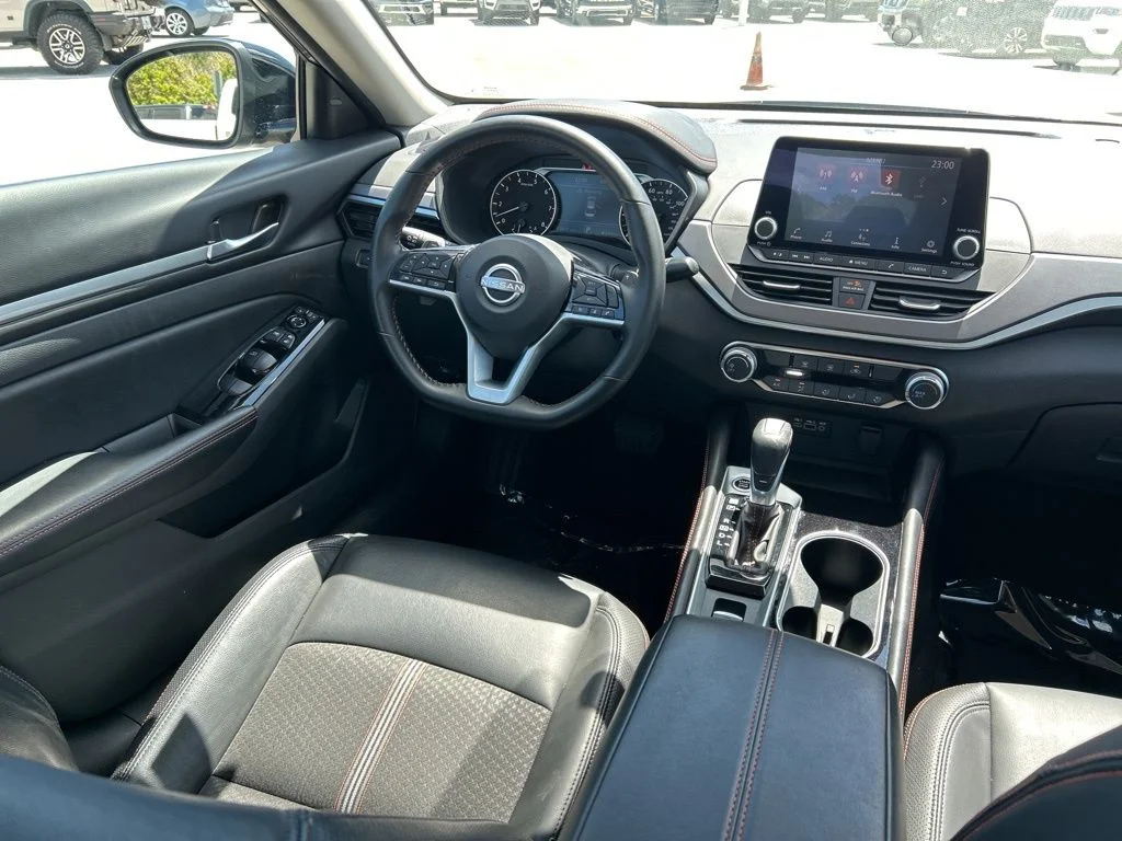 Used 2025 Gray Nissan 2.5 SR image 10