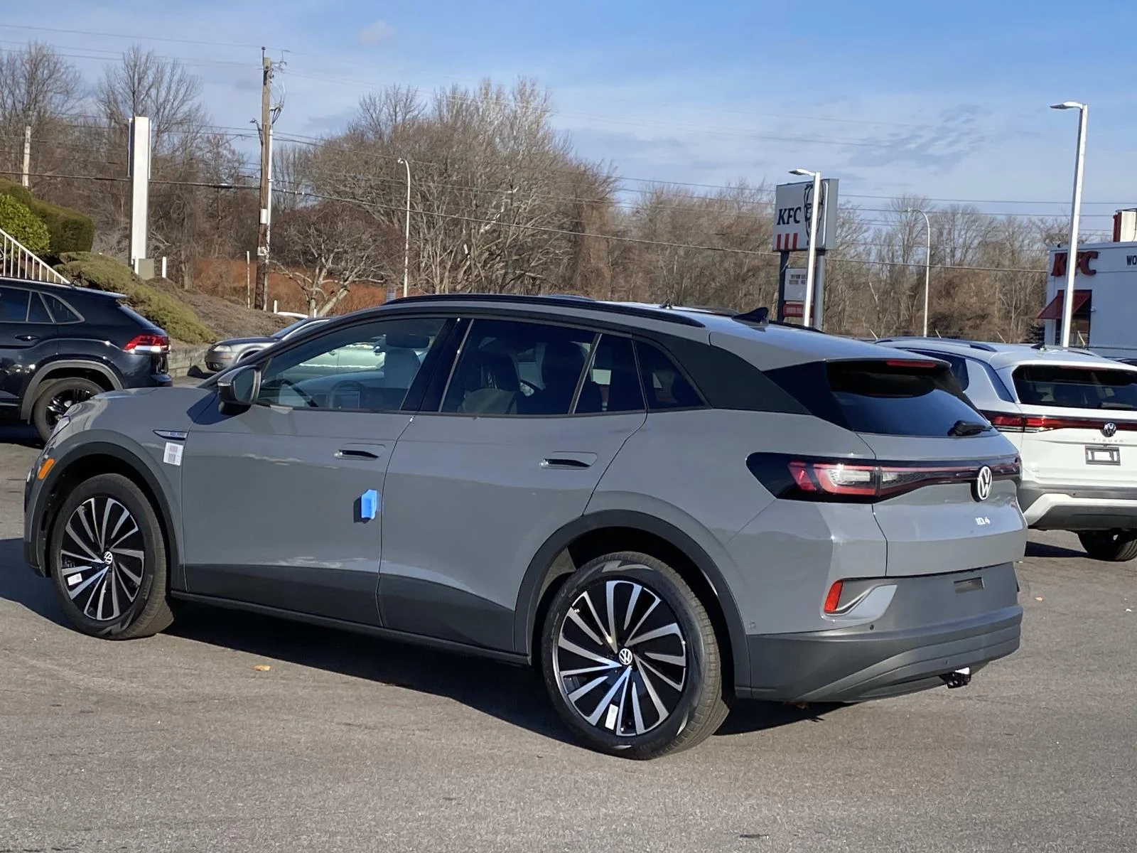 2025 Volkswagen ID.4 PRO - Photo 3