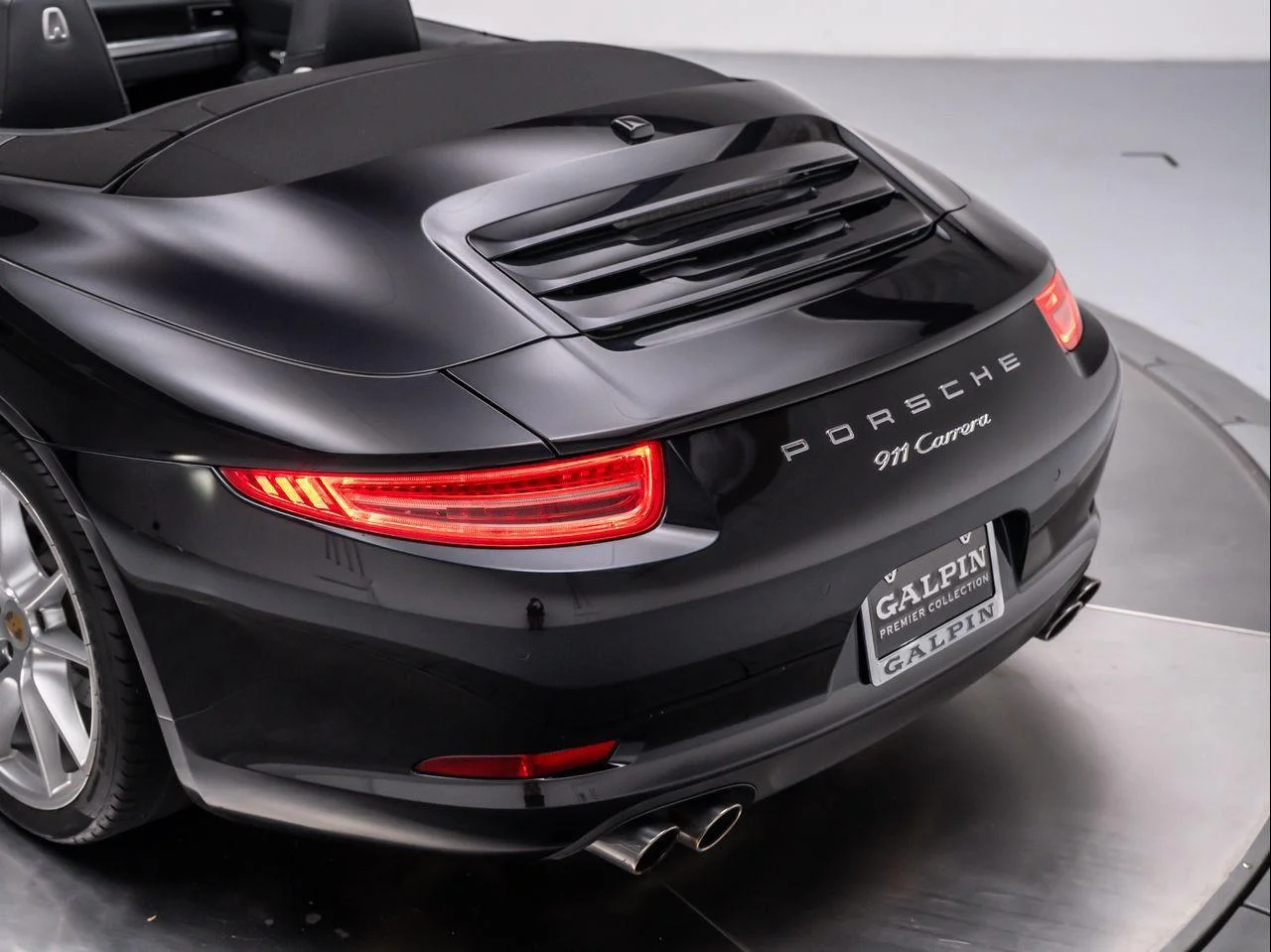 Used 2016 Black Porsche Carrera image 37