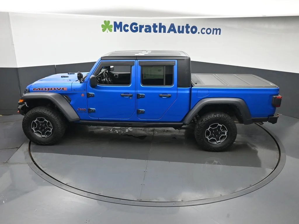 Used 2022 Blue Jeep Mojave image 24
