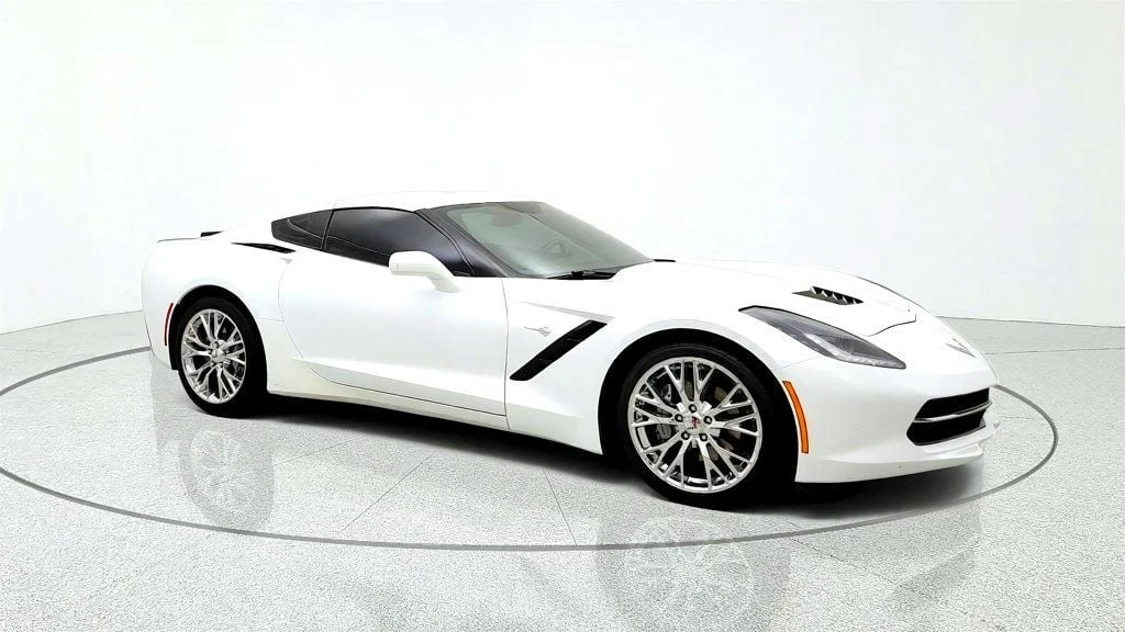 Used 2015 Arctic White Chevrolet 2dr Stingray Coupe w/1LT w/ 8-Speed Auto image 3