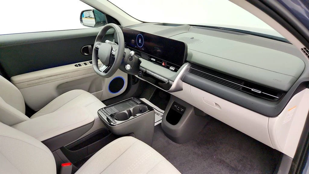 Used 2025 Digital Teal Hyundai Limited AWD *Ltd Avail* image 24