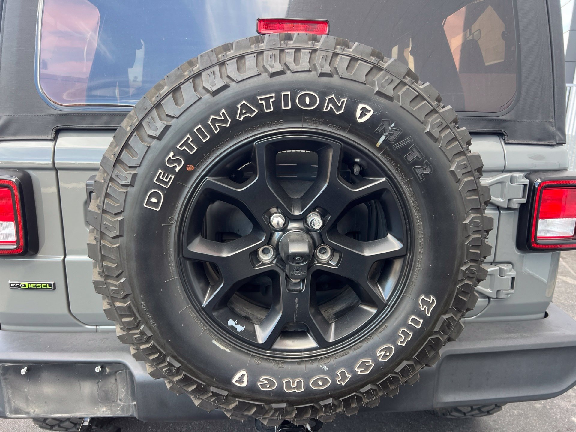 Used 2023 Gray Jeep Sport image 12