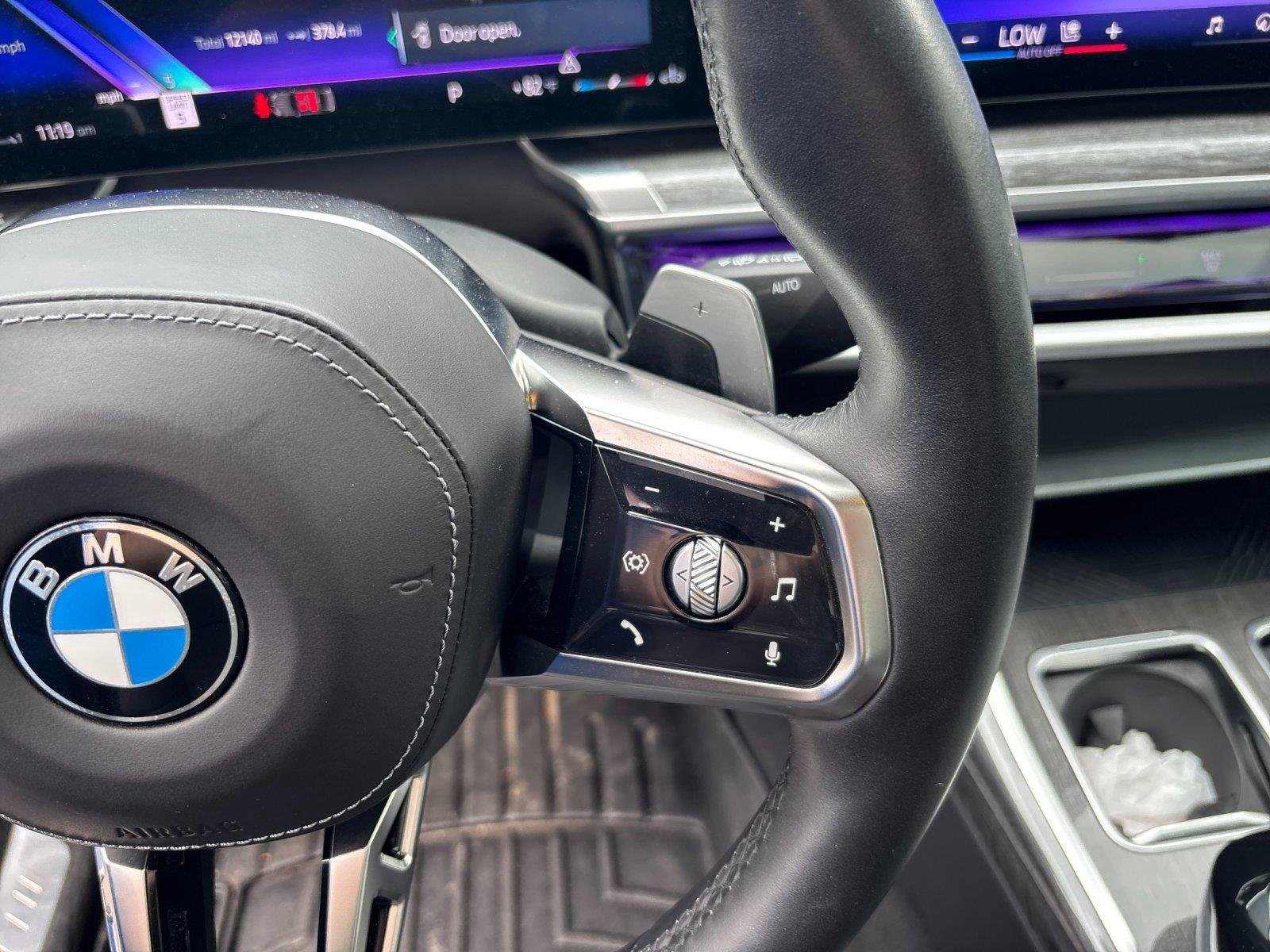Used 2024 Black Sapphire Metallic BMW 740i image 19