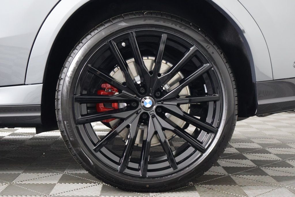 New 2027 Skyscraper Grey Metallic BMW M60i image 10