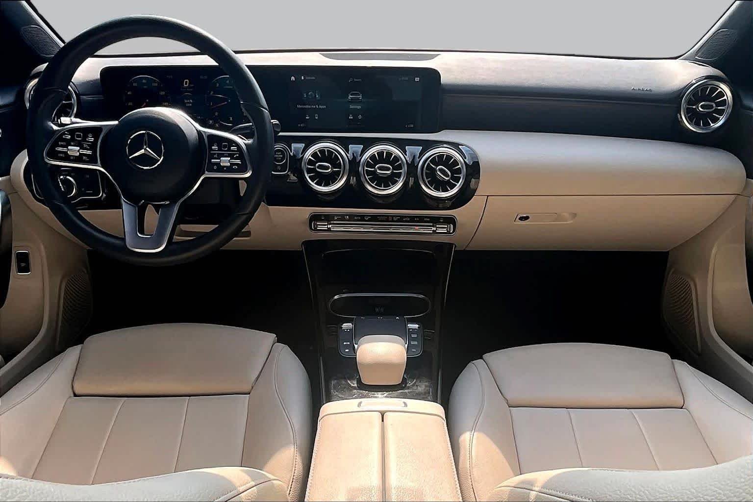 Used 2021 Mountain Grey Metallic Mercedes-Benz A 220 image 15
