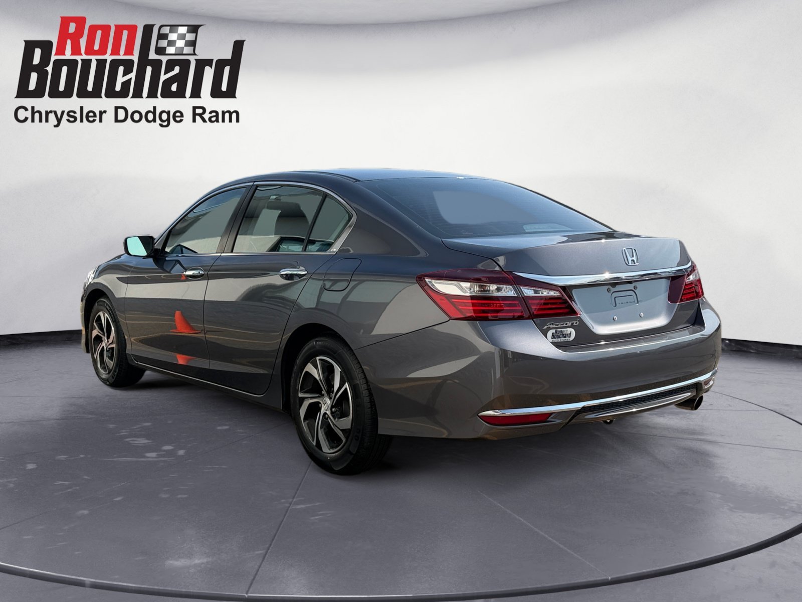 Used 2017 Gray Honda LX image 4