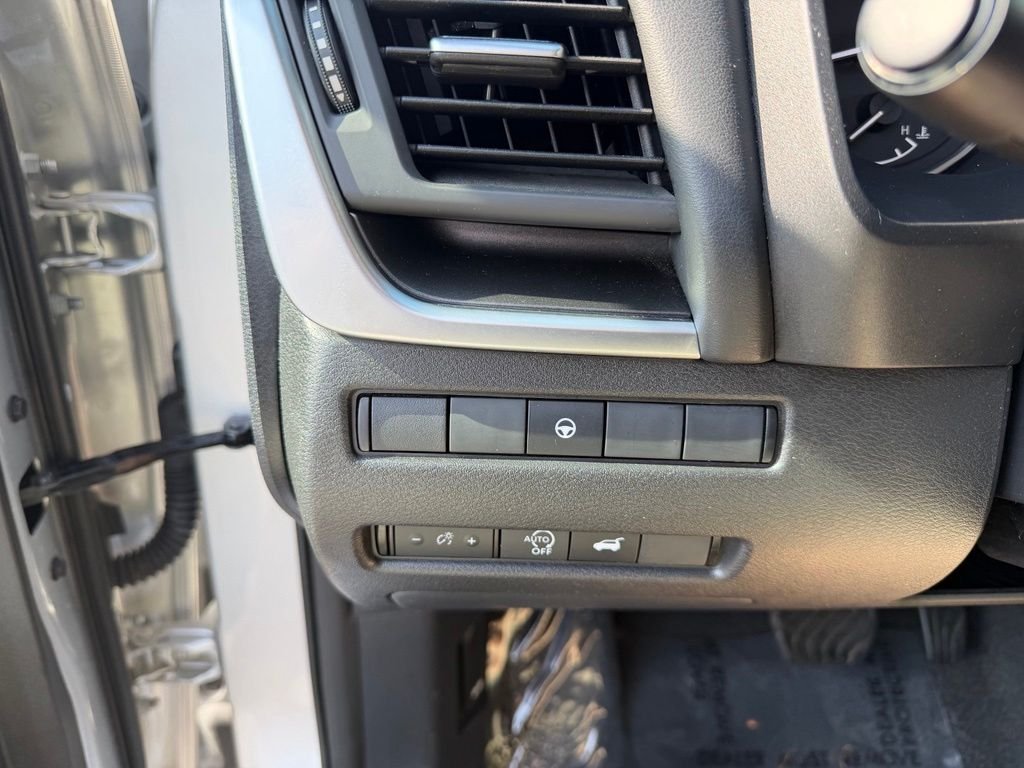 Used 2024 Silver Nissan SV image 6