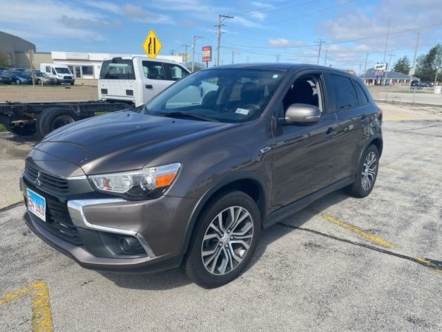 2017 Mitsubishi Outlander Sport 2.0 ES 2WD CVT's photo