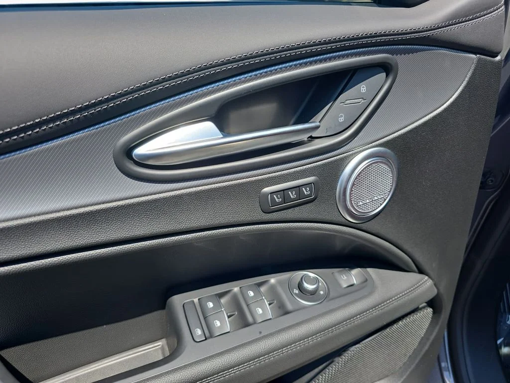 2026 Alfa Romeo Stelvio Base - Photo 25
