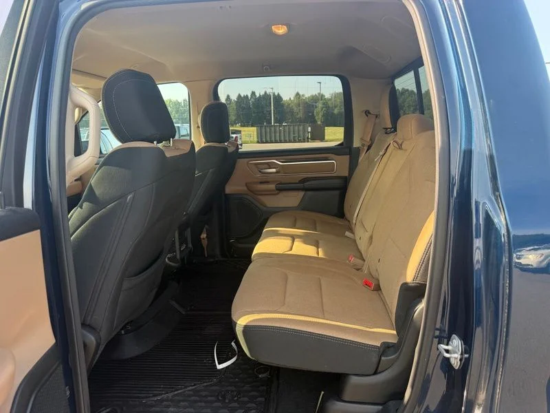 Used 2019 Blue Ram Big Horn/Lone Star image 11