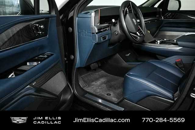 2025 Cadillac Escalade IQ Luxury 2 - Photo 6