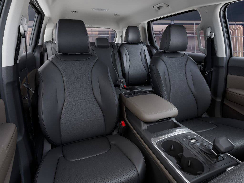 2025 Kia Carnival LXS - Photo 16