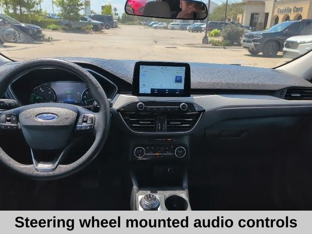 Used 2021 White Ford SE image 4